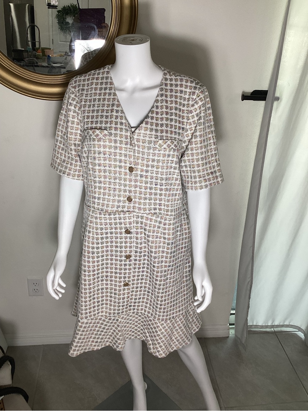 Neutral Checkered Button-Front Women’s Dress size L NWT